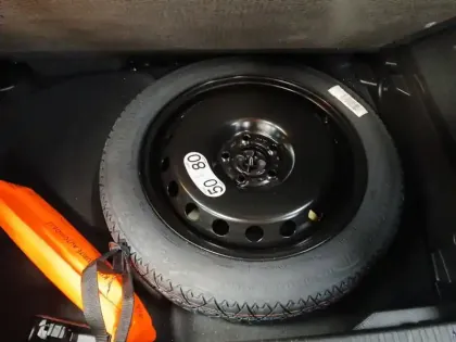Photo 13 Renault Captur  E-Tech full hybrid 145 ch