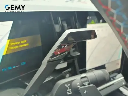 Photo 17 Renault Rafale  E-Tech full hybrid 200 ch