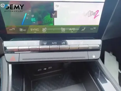 Photo 23 Renault Rafale  E-Tech full hybrid 200 ch