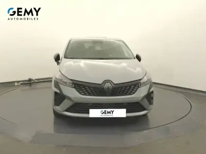 Photo 16 Renault Clio  E-Tech full hybrid 145 ch GSR2