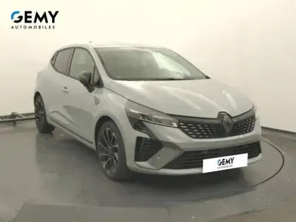 Photo 17 Renault Clio  E-Tech full hybrid 145 ch GSR2