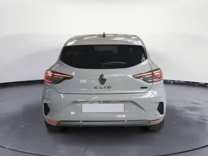 Photo 6 Renault Clio  E-Tech full hybrid 145 ch GSR2
