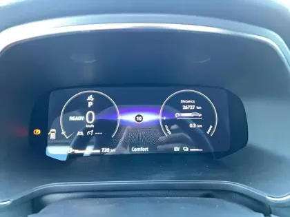 Photo 13 Renault Captur  E-Tech full hybrid 145 ch
