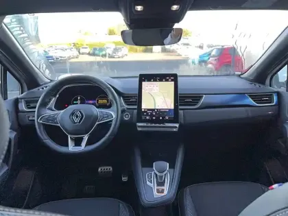 Photo 6 Renault Captur  E-Tech full hybrid 145 ch