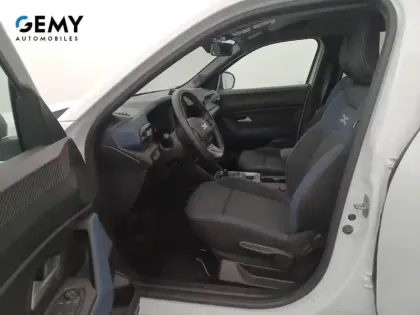 Photo 8 Dacia Duster  Hybrid 140