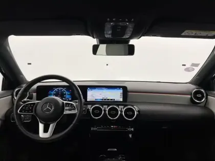 Photo 41 Mercedes Classe A  180 7G-DCT