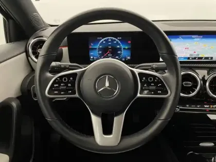 Photo 39 Mercedes Classe A  180 7G-DCT