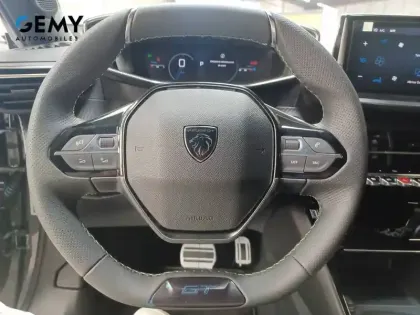 Photo 13 Peugeot 2008  Hybrid 145 ch e-DCS6