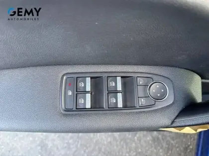 Photo 17 Renault Captur  TCe 90