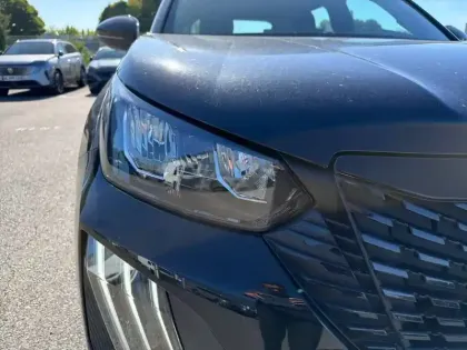 Photo 15 Peugeot 2008  Hybrid 110 ch e-DCS6