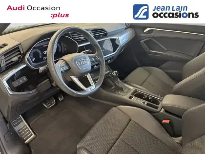 Photo 30 Audi Q3  35 TFSI 150 ch S tronic 7