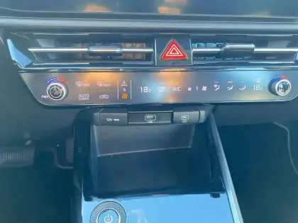 Photo 20 Kia Niro  EV Electrique 204 ch