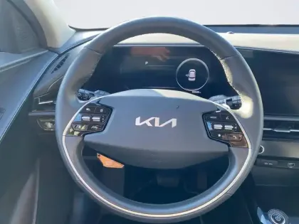 Photo 11 Kia Niro  EV Electrique 204 ch