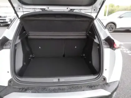 Photo 5 Peugeot 2008  Hybrid 110 ch e-DCS6