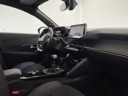 Photo 26 Peugeot 208  PureTech 100 S&S BVM6