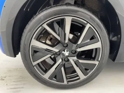 Photo 18 Peugeot 208  PureTech 100 S&S BVM6