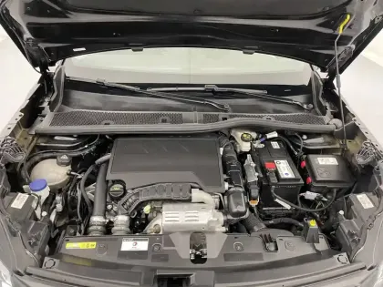 Photo 20 Peugeot 2008  PureTech 100 S&S BVM6