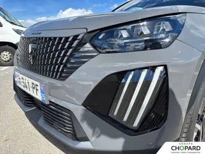 Photo 9 Peugeot 2008  Hybrid 145 ch e-DCS6