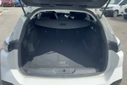 Photo 8 Peugeot 308  SW BlueHDi 130ch S&S EAT8