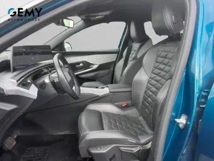 Photo 8 Peugeot 5008  Hybrid 136 e-DCS6