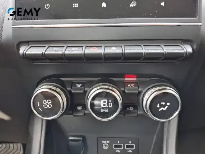 Photo 21 Renault Captur  E-Tech Plug-in 160 - 21