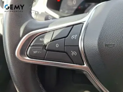 Photo 16 Renault Captur  E-Tech Plug-in 160 - 21