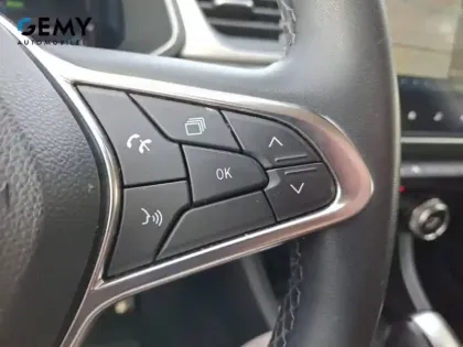 Photo 17 Renault Captur  E-Tech Plug-in 160 - 21