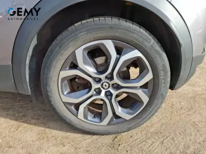 Photo 10 Renault Captur  E-Tech Plug-in 160 - 21