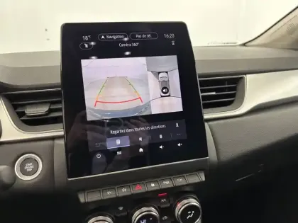 Photo 14 Renault Captur  E-Tech full hybrid 145