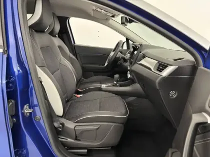 Photo 23 Renault Captur  E-Tech full hybrid 145