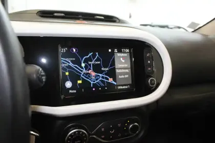 Photo 14 Renault Twingo  III E-Tech