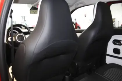 Photo 8 Renault Twingo  III E-Tech