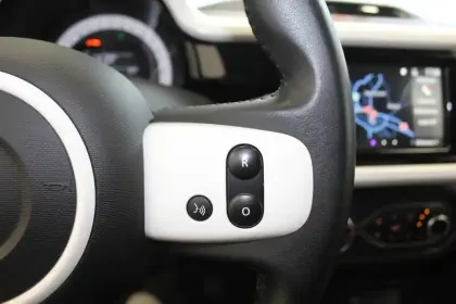 Photo 19 Renault Twingo  III E-Tech