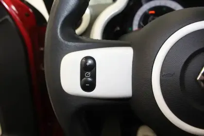 Photo 20 Renault Twingo  III E-Tech