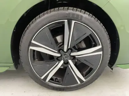 Photo 17 Peugeot 308  PureTech 130ch S&S EAT8