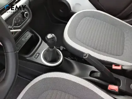 Photo 11 Renault Twingo  III SCe 65