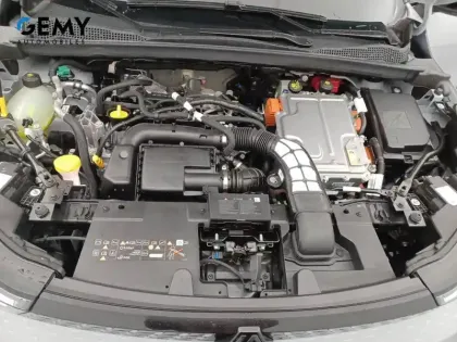 Photo 27 Renault Captur  E-Tech full hybrid 160 ch