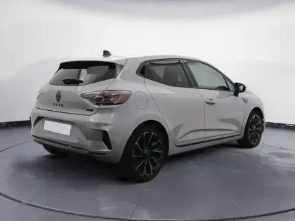 Photo 6 Renault Clio  E-Tech full hybrid 145 ch GSR2