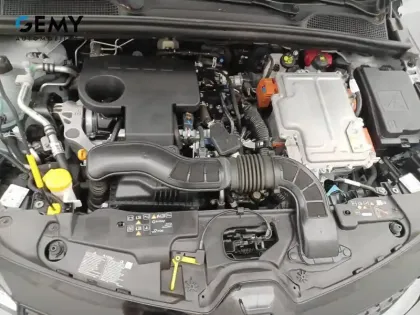 Photo 27 Renault Clio  E-Tech full hybrid 145 ch GSR2