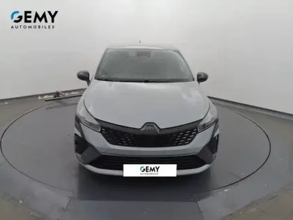 Photo 17 Renault Clio  E-Tech full hybrid 145 ch GSR2