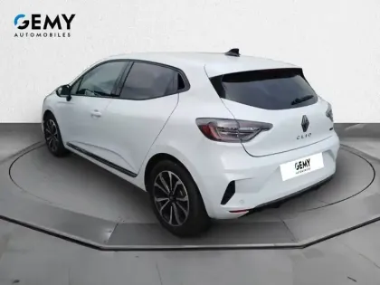 Photo 6 Renault Clio  E-Tech full hybrid 145