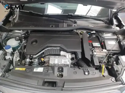 Photo 13 Peugeot 208  Hybrid 110 ch e-DCS6