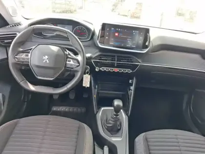 Photo 10 Peugeot 2008  PureTech 100 S&S BVM6