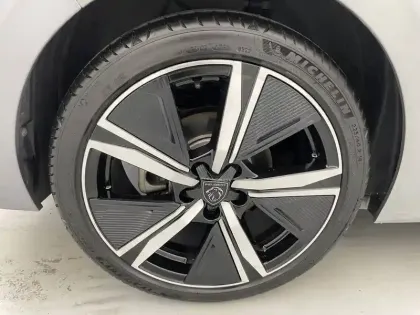 Photo 18 Peugeot 308  PureTech 130ch S&S EAT8