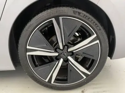 Photo 15 Peugeot 308  PureTech 130ch S&S EAT8