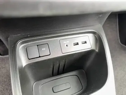 Photo 23 Renault Twingo  III E-Tech