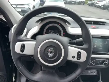 Photo 29 Renault Twingo  III E-Tech