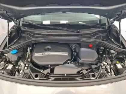 Photo 9 BMW Serie 2 Active Tourer 220i 170 ch DKG7