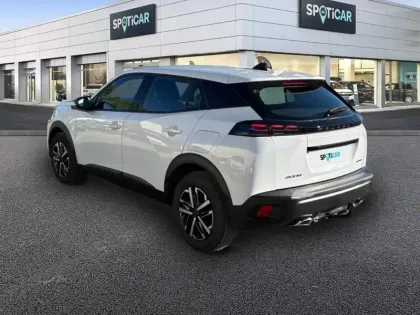 Photo 6 Peugeot 2008  Hybrid 145 ch e-DCS6