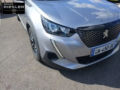 Photo 15 Peugeot 2008  PureTech 130 S&S EAT8